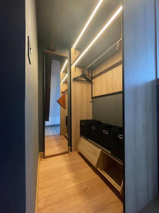 Апартаменти Duplex Bord De L'Eure - Parking Inclus - Jolie Vue Sur La Cathedrale Шартр Екстер'єр фото