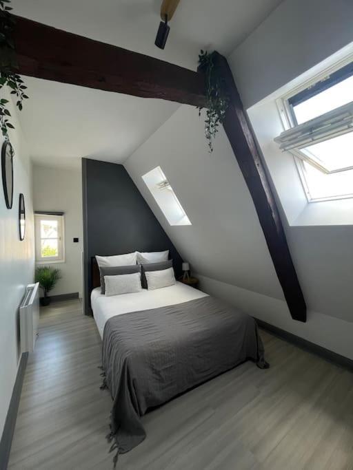 Апартаменти Duplex Bord De L'Eure - Parking Inclus - Jolie Vue Sur La Cathedrale Шартр Екстер'єр фото