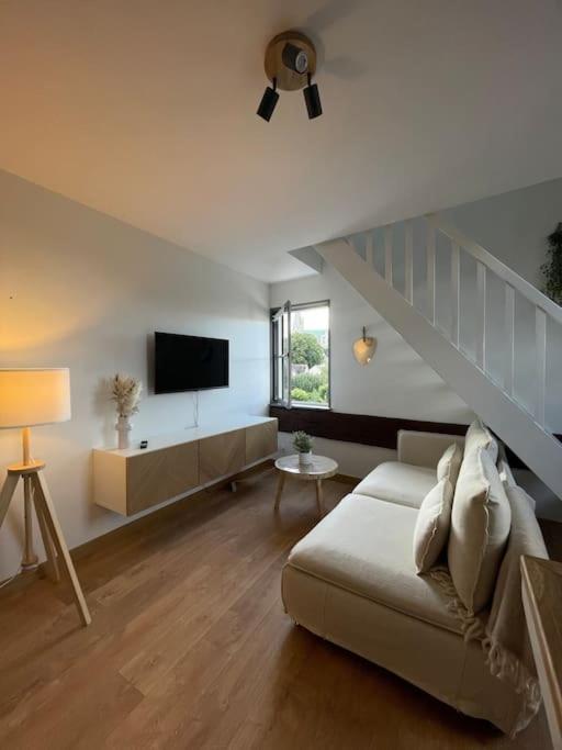 Апартаменти Duplex Bord De L'Eure - Parking Inclus - Jolie Vue Sur La Cathedrale Шартр Екстер'єр фото