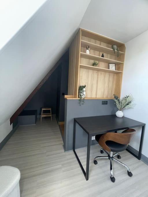 Апартаменти Duplex Bord De L'Eure - Parking Inclus - Jolie Vue Sur La Cathedrale Шартр Екстер'єр фото
