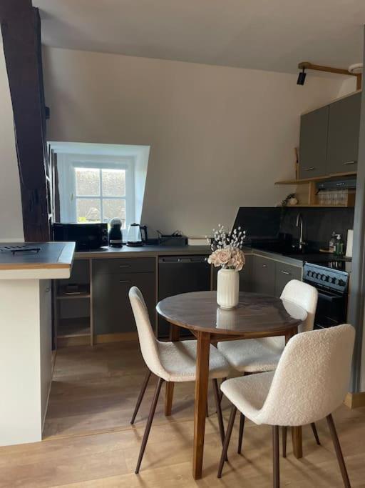 Апартаменти Duplex Bord De L'Eure - Parking Inclus - Jolie Vue Sur La Cathedrale Шартр Екстер'єр фото